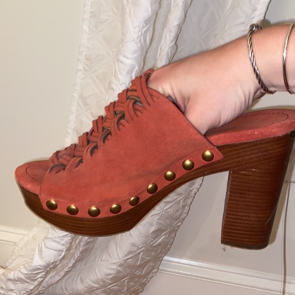 Michael Kors heels - Picture 2 of 5